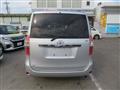 2007 Toyota Noah