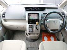 2007 Toyota Noah