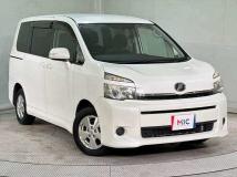 2013 Toyota Voxy
