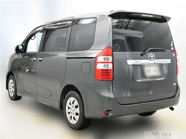 2012 Toyota Noah