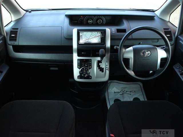 2012 Toyota Noah