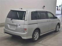 2013 Toyota Isis