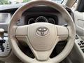 2013 Toyota Isis