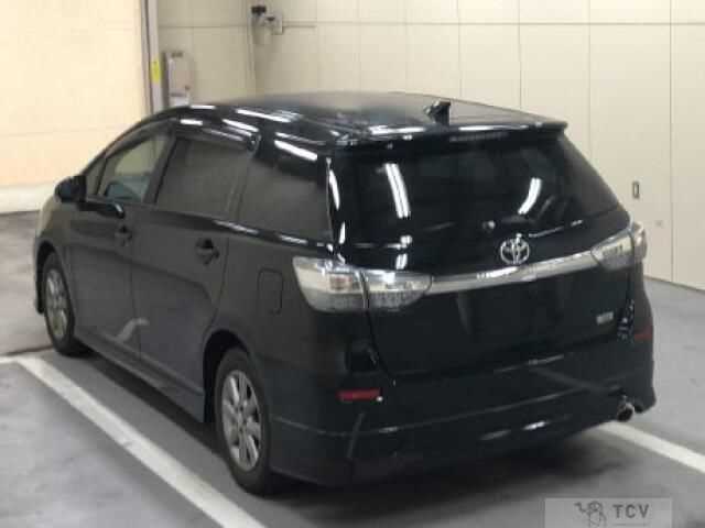 2013 Toyota Wish