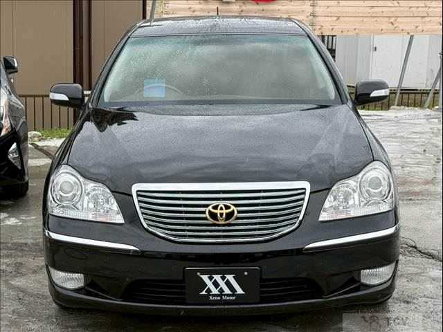 2005 Toyota Crown Majesta