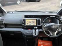 2013 Honda Step WGN