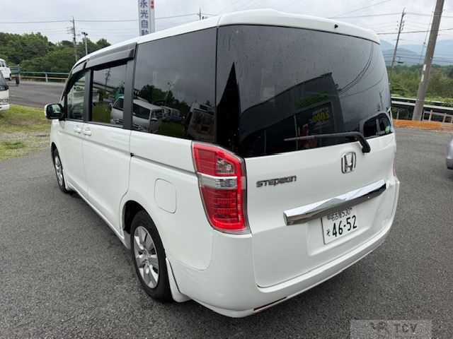 2012 Honda Step WGN