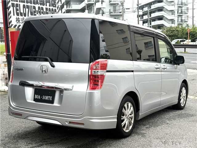 2013 Honda Step WGN