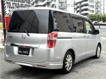 2013 Honda Step WGN