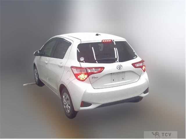 2017 Toyota Vitz