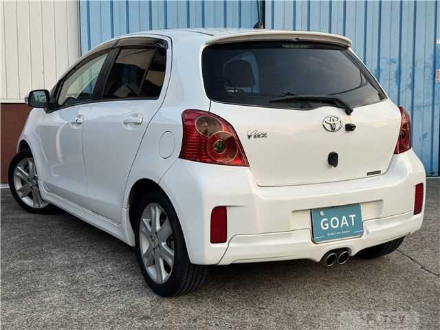 2010 Toyota Vitz