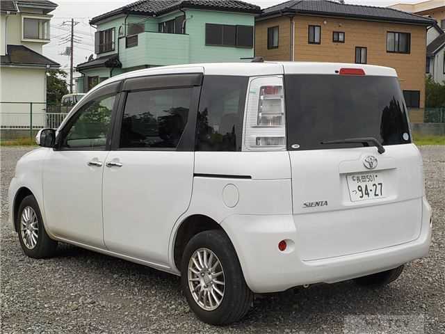 2014 Toyota Sienta