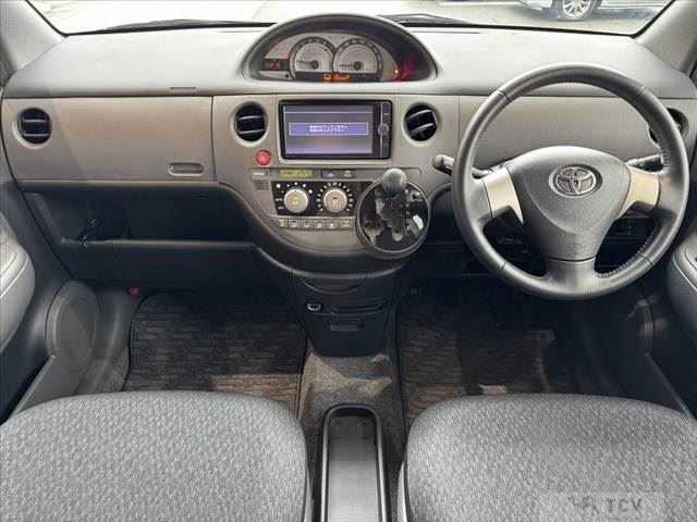 2013 Toyota Sienta