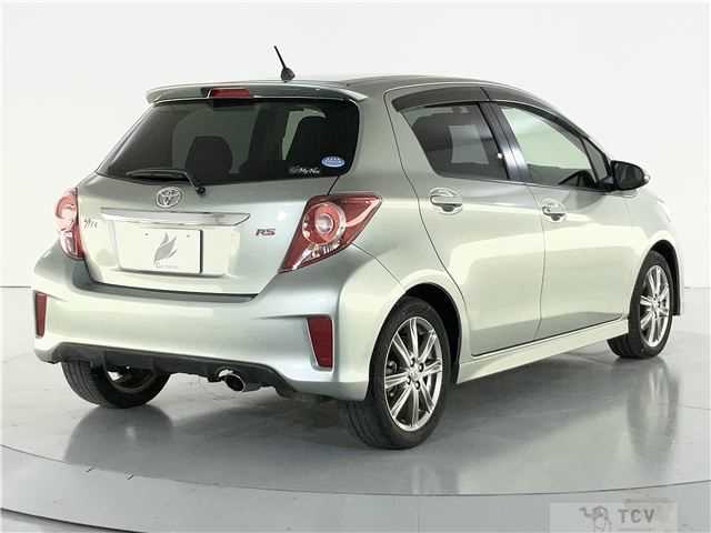 2013 Toyota Vitz