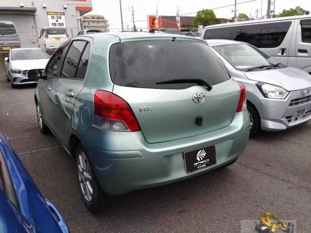2010 Toyota Vitz