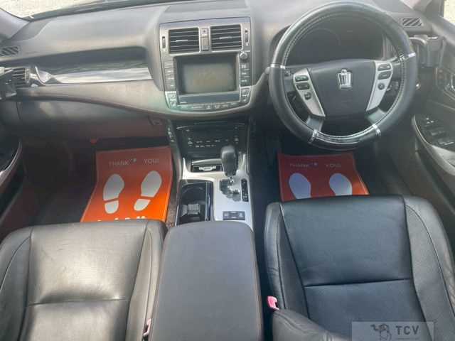 2010 Toyota Crown Athlete Series