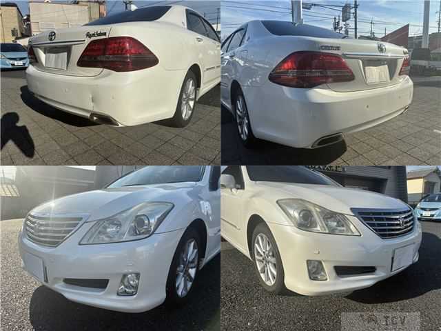 2009 Toyota Crown Royal Series