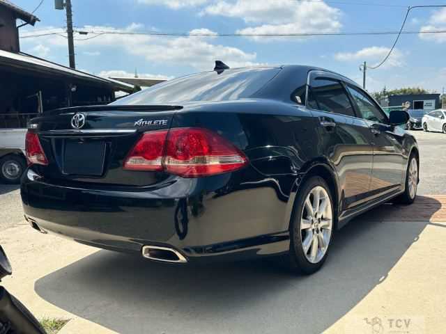 2009 Toyota Crown