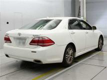 2011 Toyota Crown