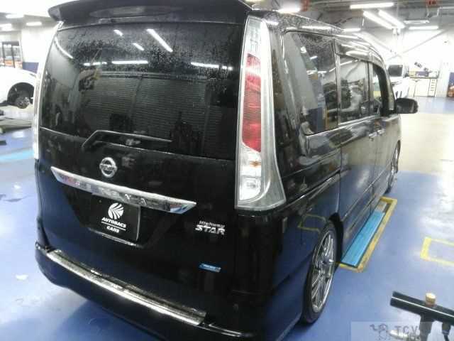 2012 Nissan Serena