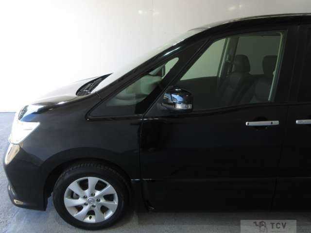 2012 Nissan Serena