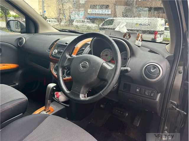 2011 Nissan Note