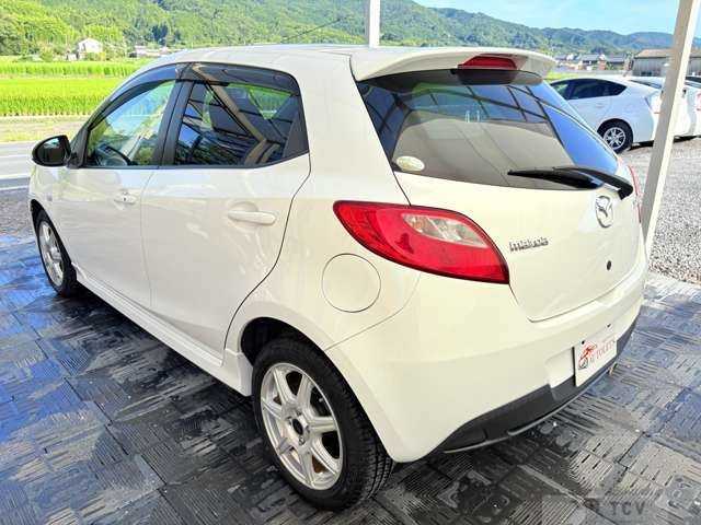 2010 Mazda Demio