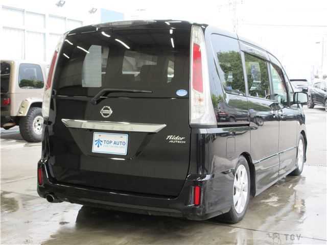 2011 Nissan Serena