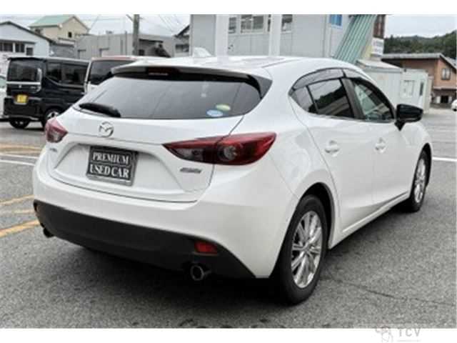 2013 Mazda Axela Sport