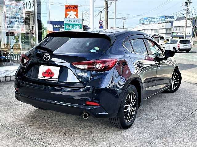 2017 Mazda Axela Sport