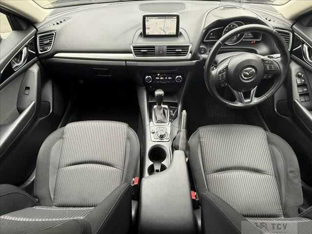 2016 Mazda Axela