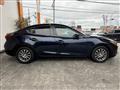 2016 Mazda Axela