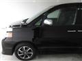 2006 Toyota Voxy