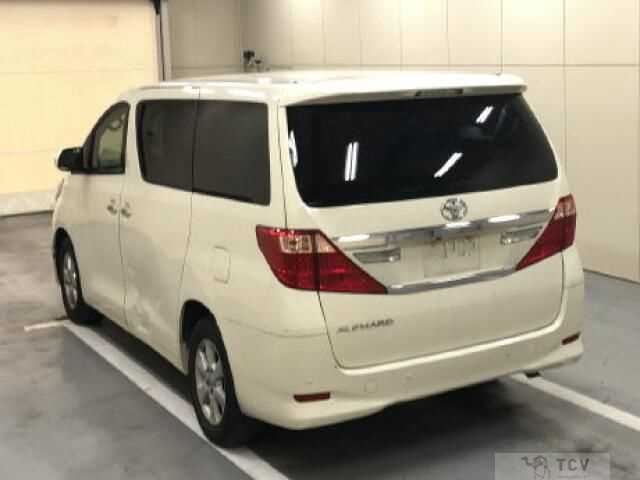 2013 Toyota Alphard