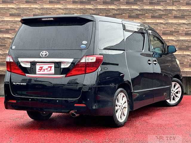 2011 Toyota Alphard