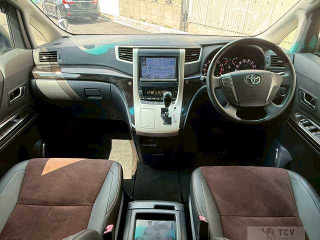 2013 Toyota Alphard