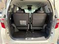 2013 Toyota Alphard