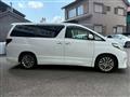 2013 Toyota Alphard