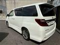 2013 Toyota Alphard