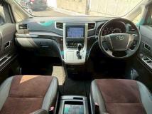 2013 Toyota Alphard