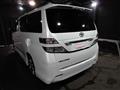 2010 Toyota Vellfire