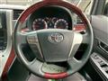 2011 Toyota Vellfire