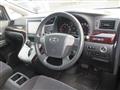 2013 Toyota Alphard