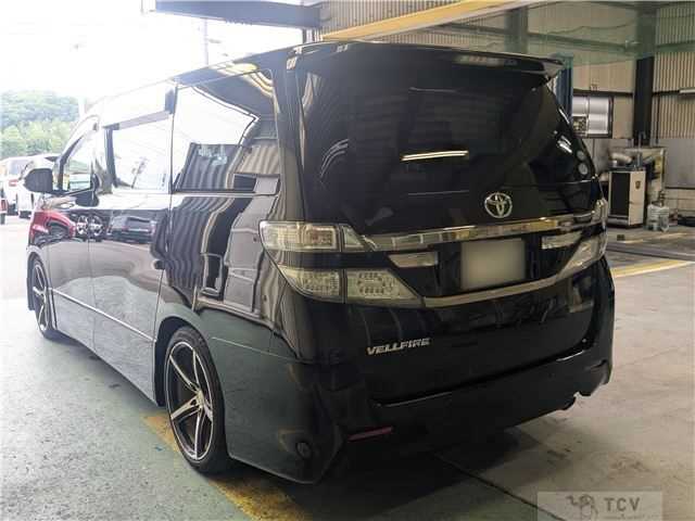2014 Toyota Vellfire