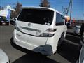 2011 Toyota Vellfire