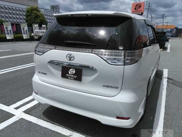 2010 Toyota Estima