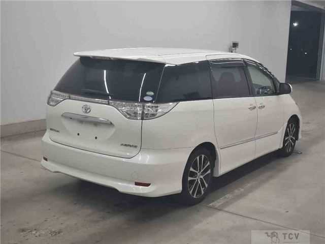 2015 Toyota Estima
