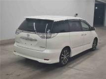 2015 Toyota Estima
