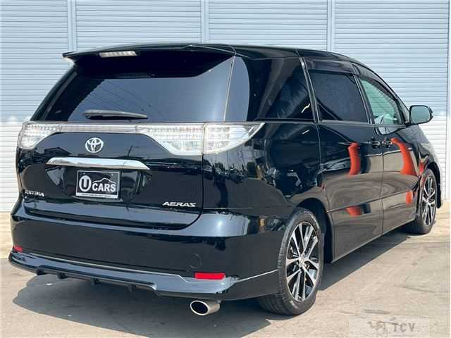 2013 Toyota Estima