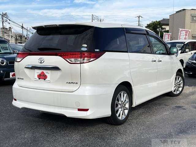 2011 Toyota Estima